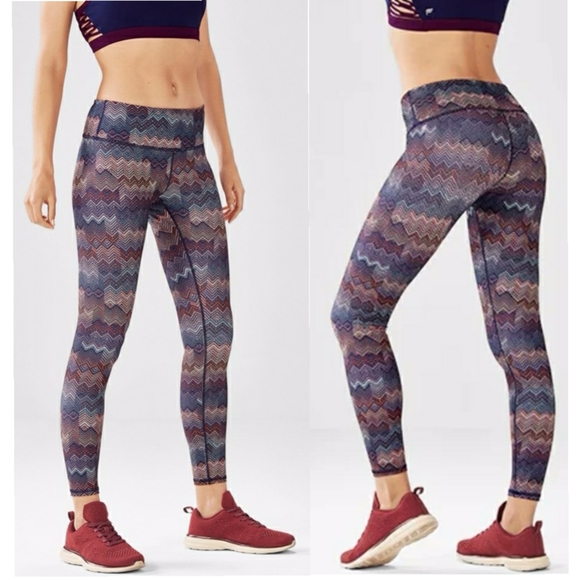 Guru Active Full Length Wide High-Rise Waist Leggings in Multi Color Chevron Sm - Picture 1 of 16